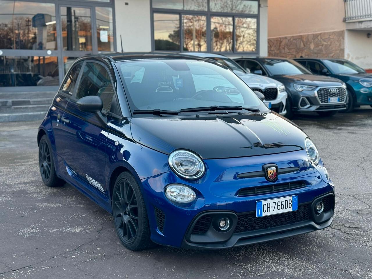Abarth 595 1.4 Turbo T-Jet 165 CV Monster Energy Yamaha