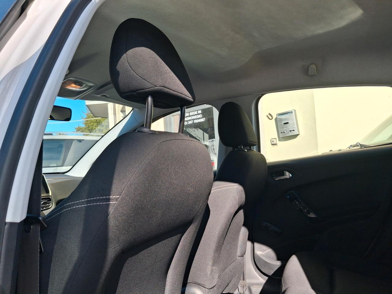 Peugeot 208 BlueHDi 75 5 porte Allure