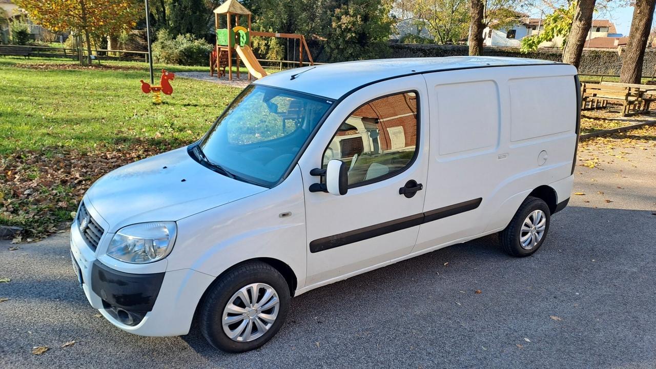 Fiat Doblò LUNGO MAXI -
