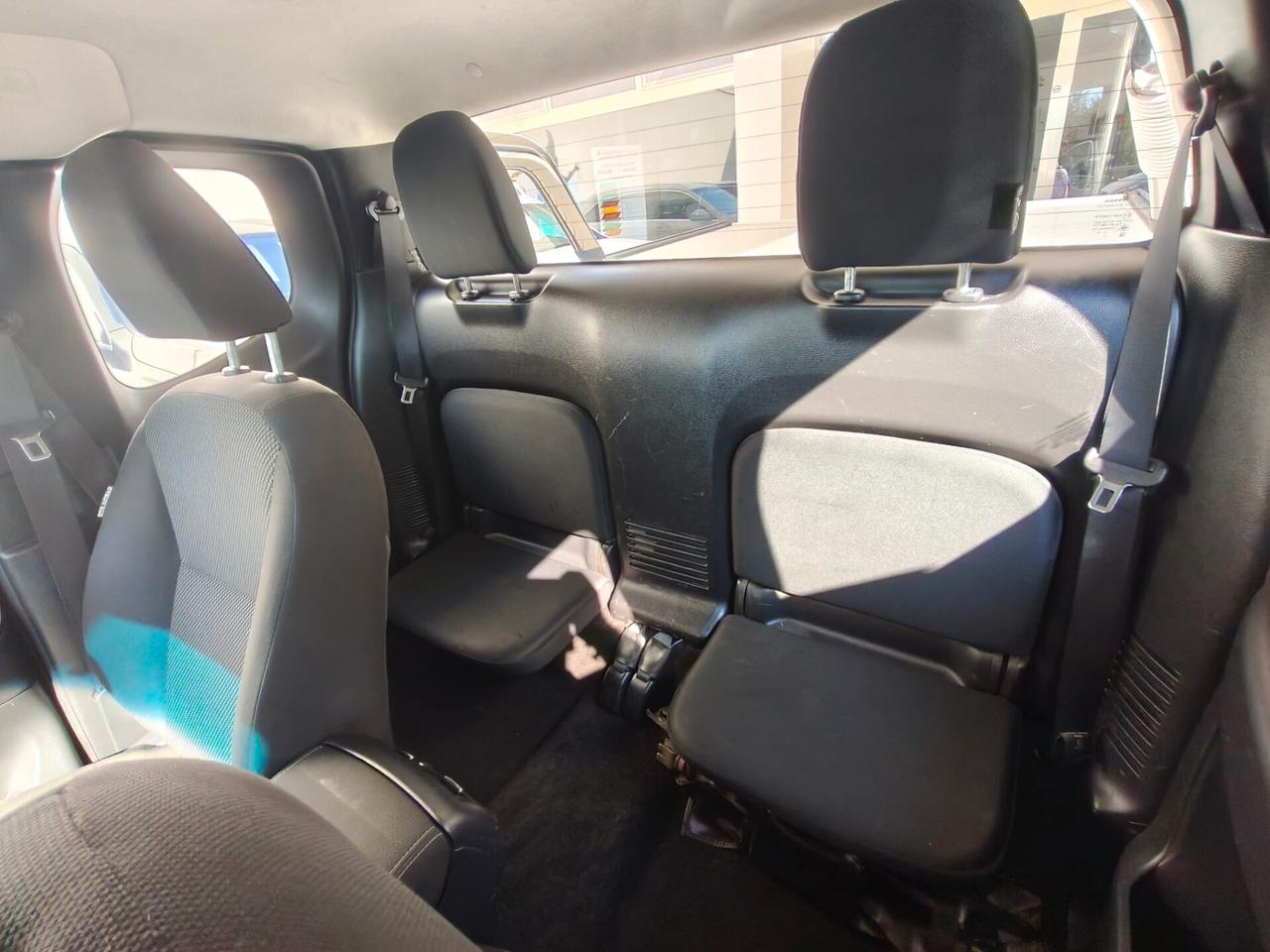 Nissan Navara 2.3dCi 163CC 2WD King Cab Visia 2016