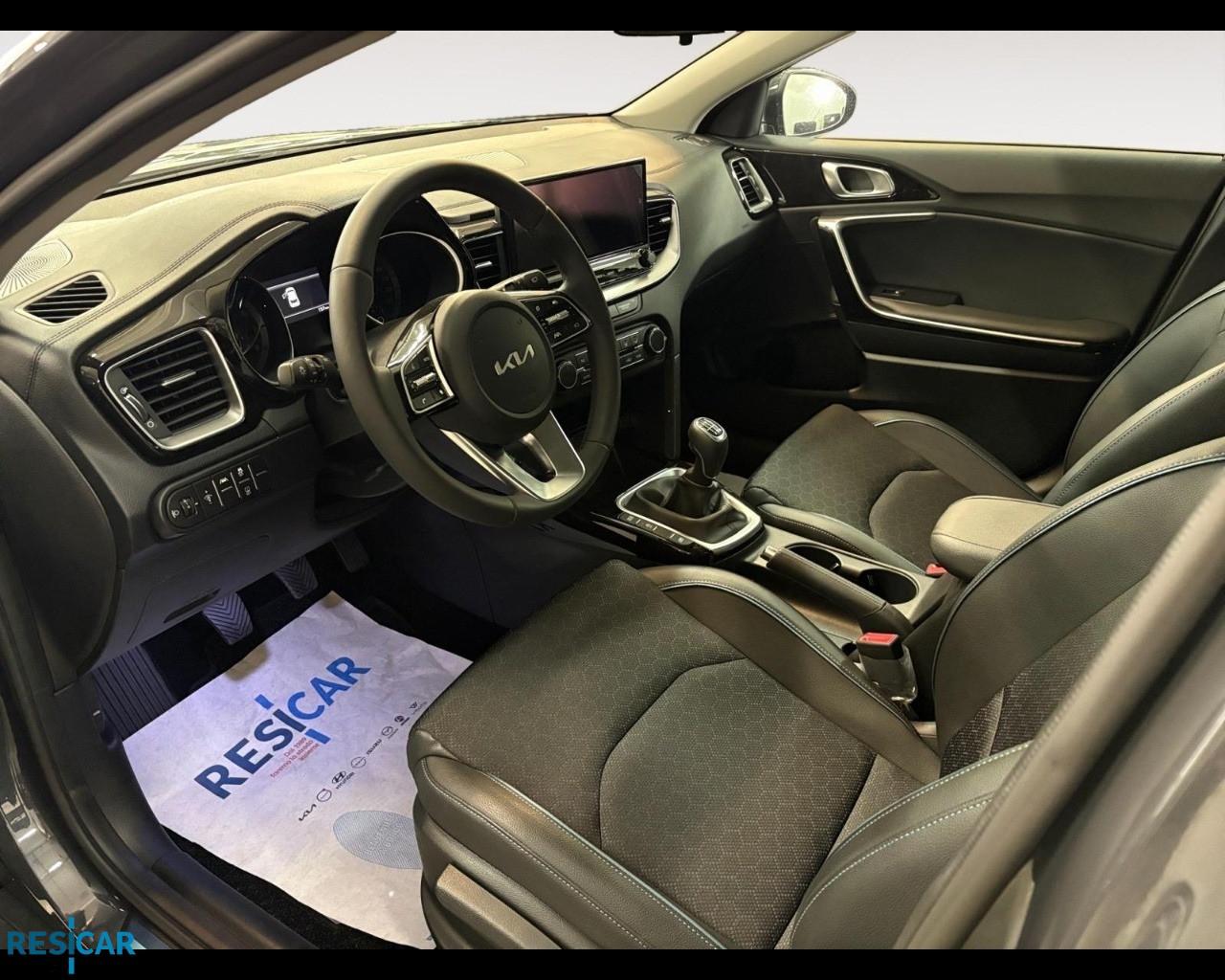 KIA XCEED PE MY25 1.5 TGDI MH BUSINESS