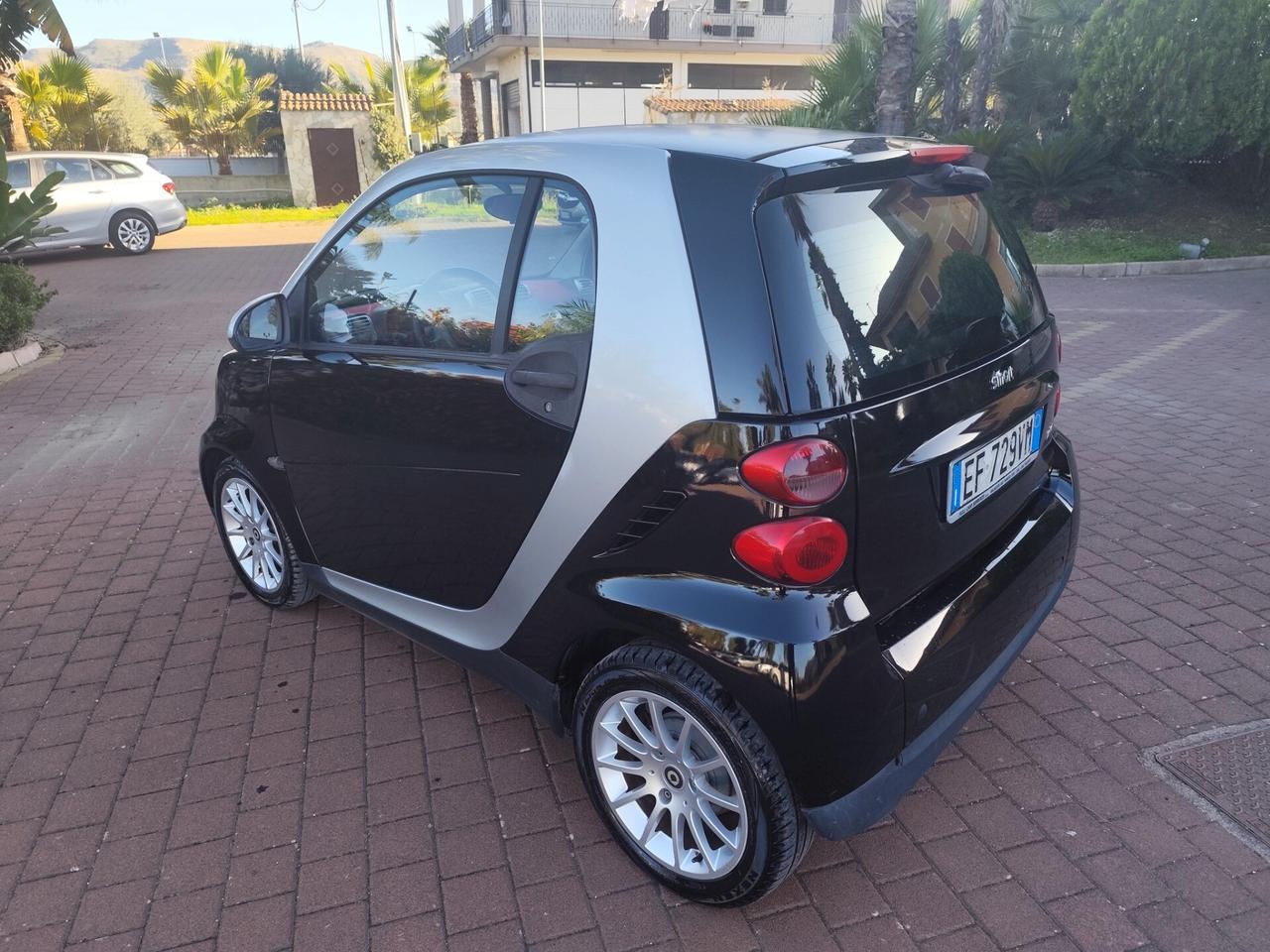 Smart ForTwo 1000 52 kW coupé pure