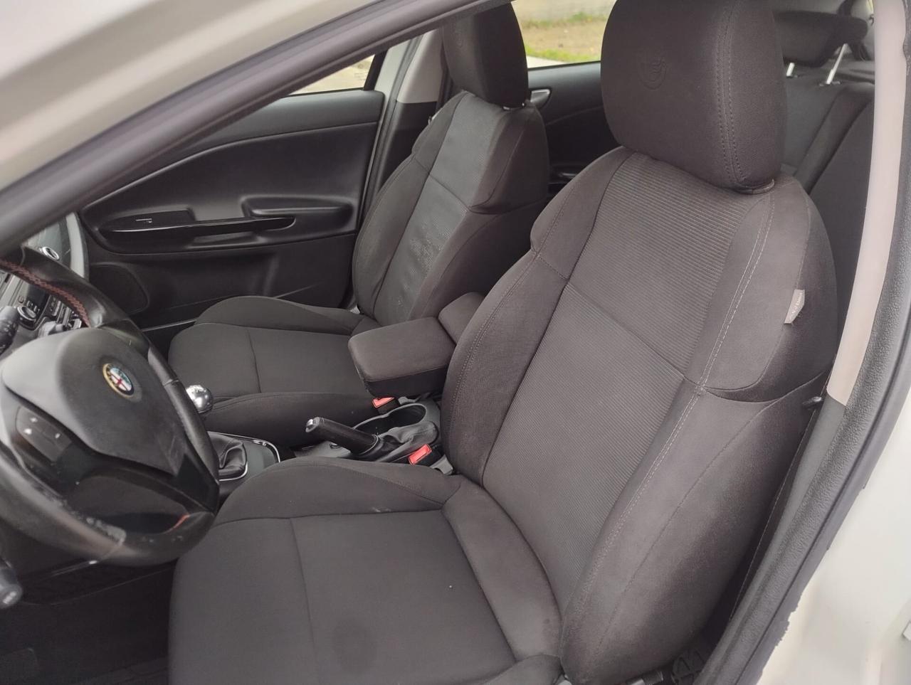 Alfa Romeo Giulietta 1.6 JTDm-2 105 CV Distinctive