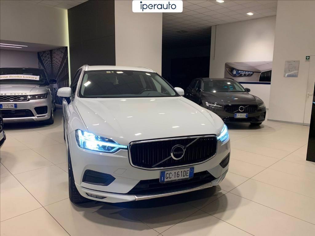 VOLVO XC60 2.0 b4 Momentum Pro awd auto del 2020