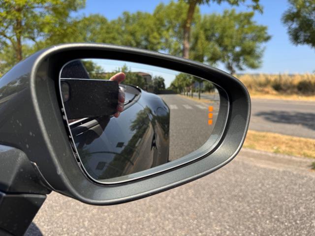PORSCHE 992 Carrera 4 Cabriolet AVENTURINE MET.