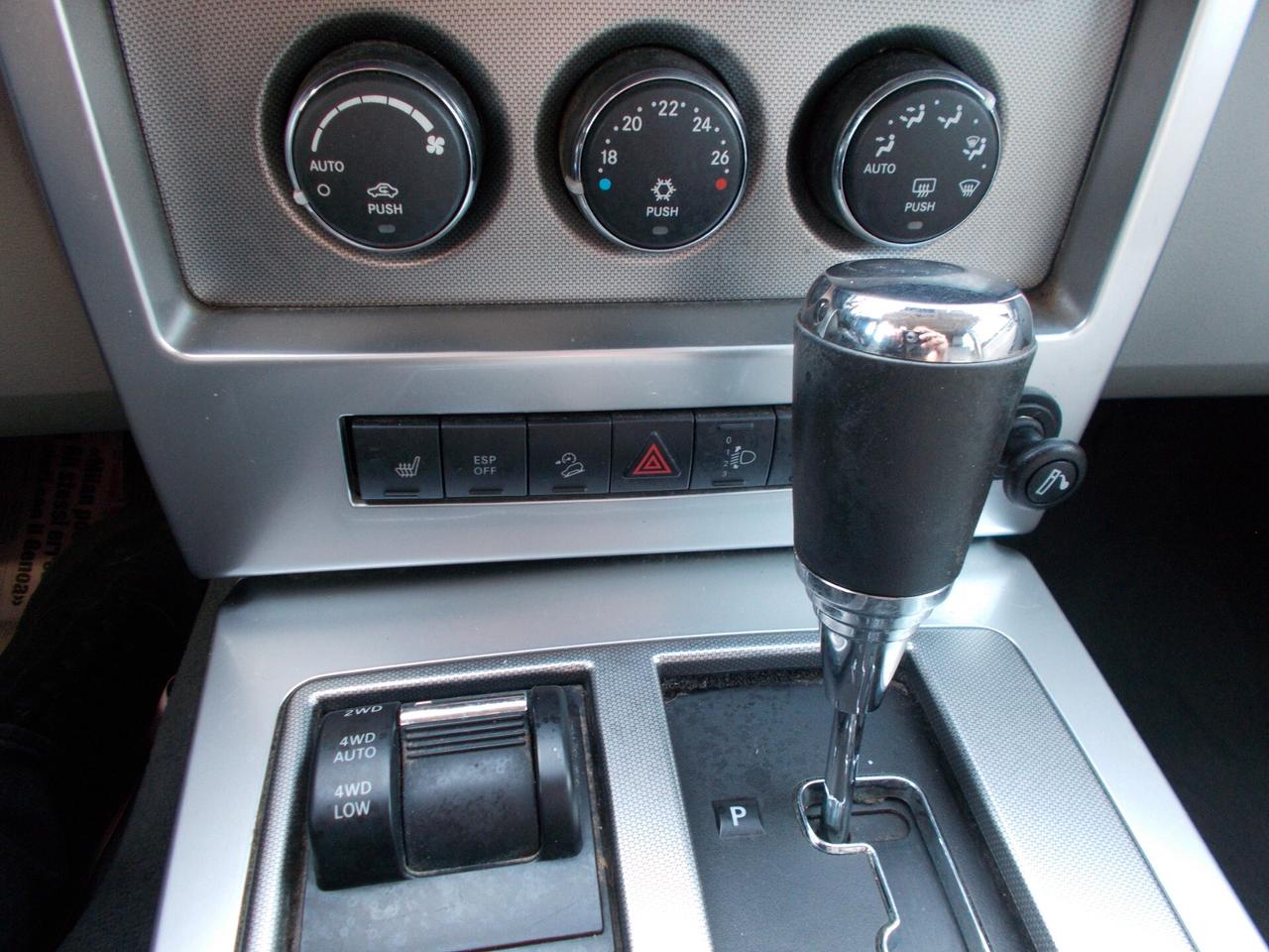Jeep Cherokee 2.8 CRD DPF Limited Auto