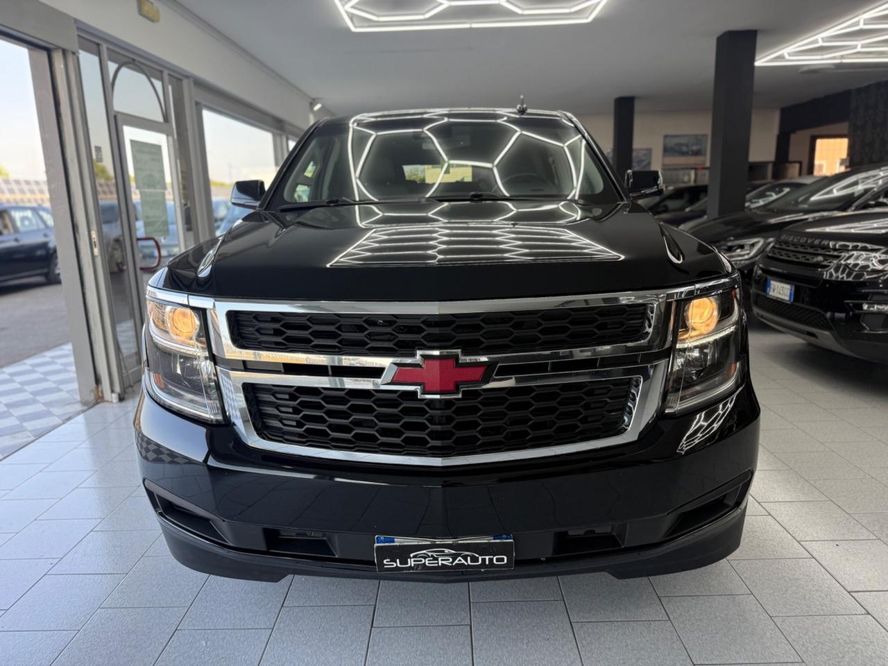 Chevrolet Suburban 5.3 340CV V8