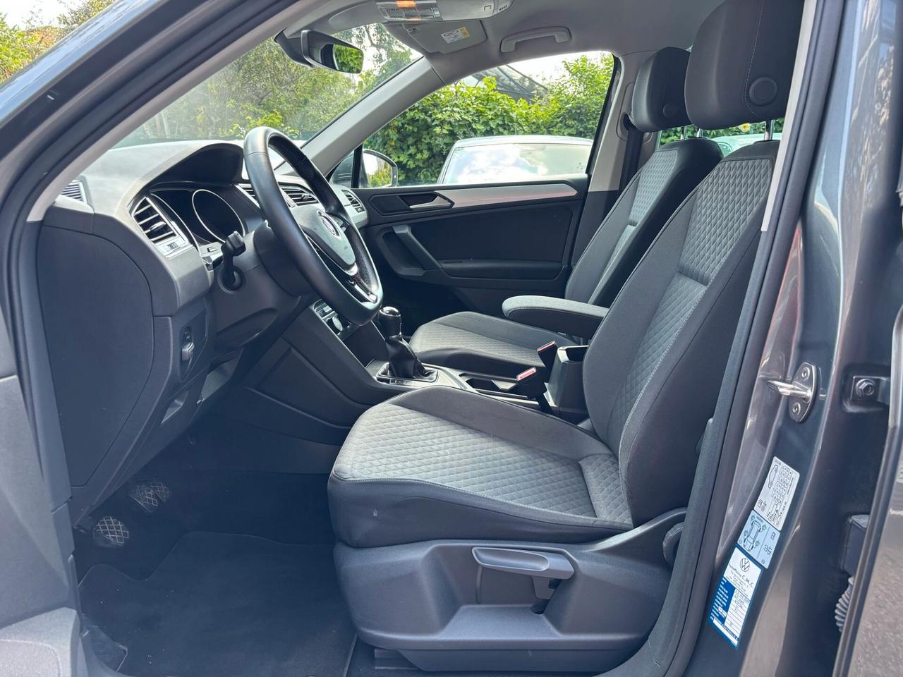 Volkswagen Tiguan 1.6 TDI Sport R-Line OK Neopatentati