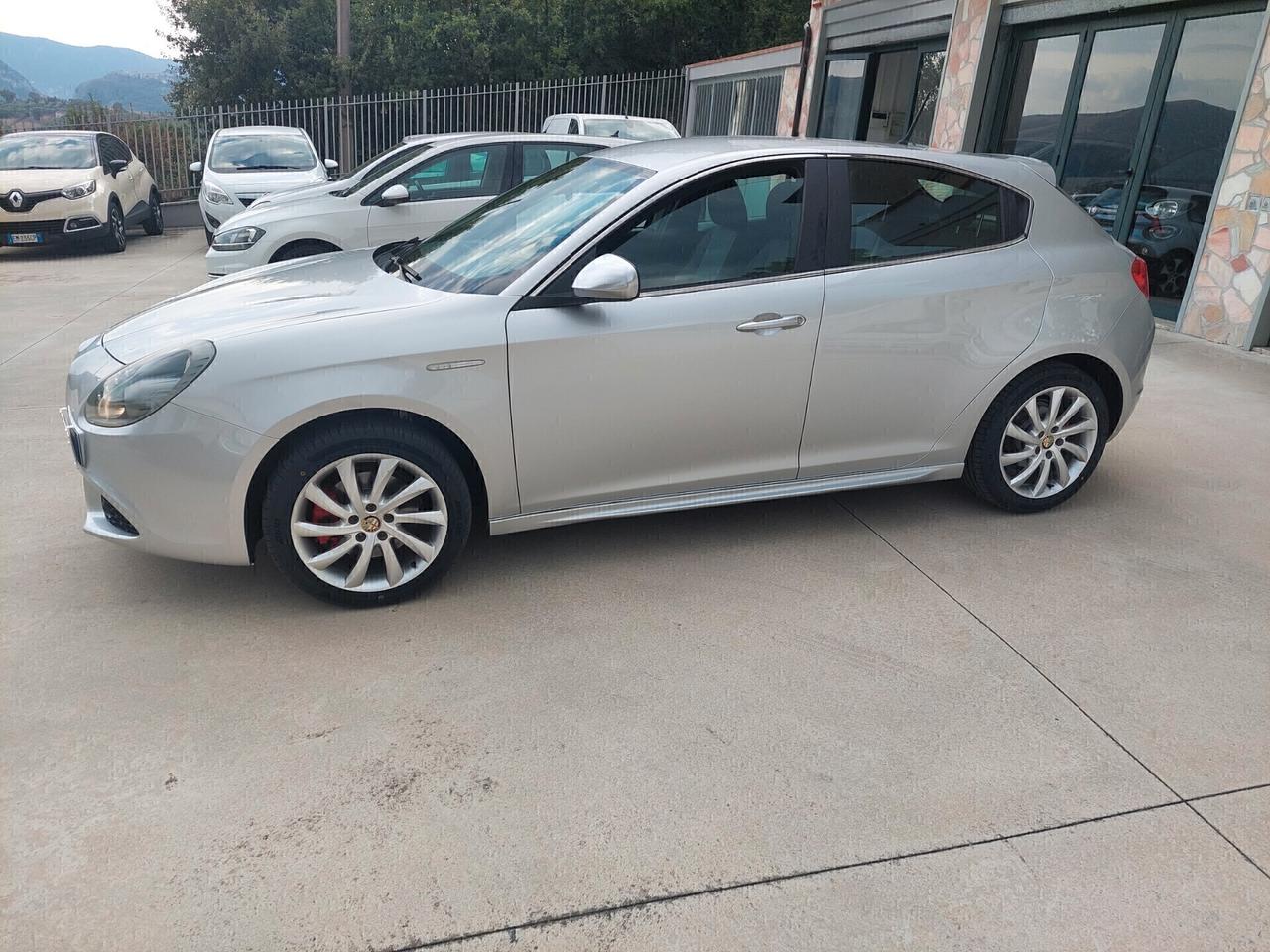 Alfa Romeo Giulietta 2.0 JTDm-2 140 CV Distinctive