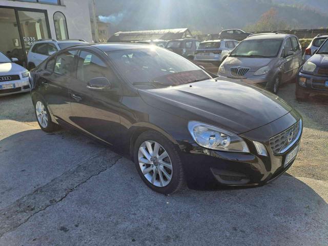 VOLVO S60 D3 Summum