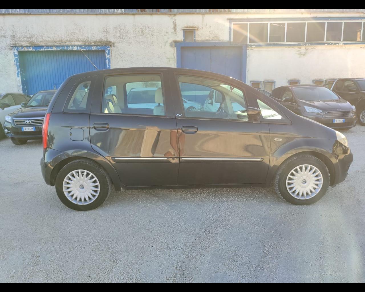 LANCIA Musa - 1.4 16V Oro