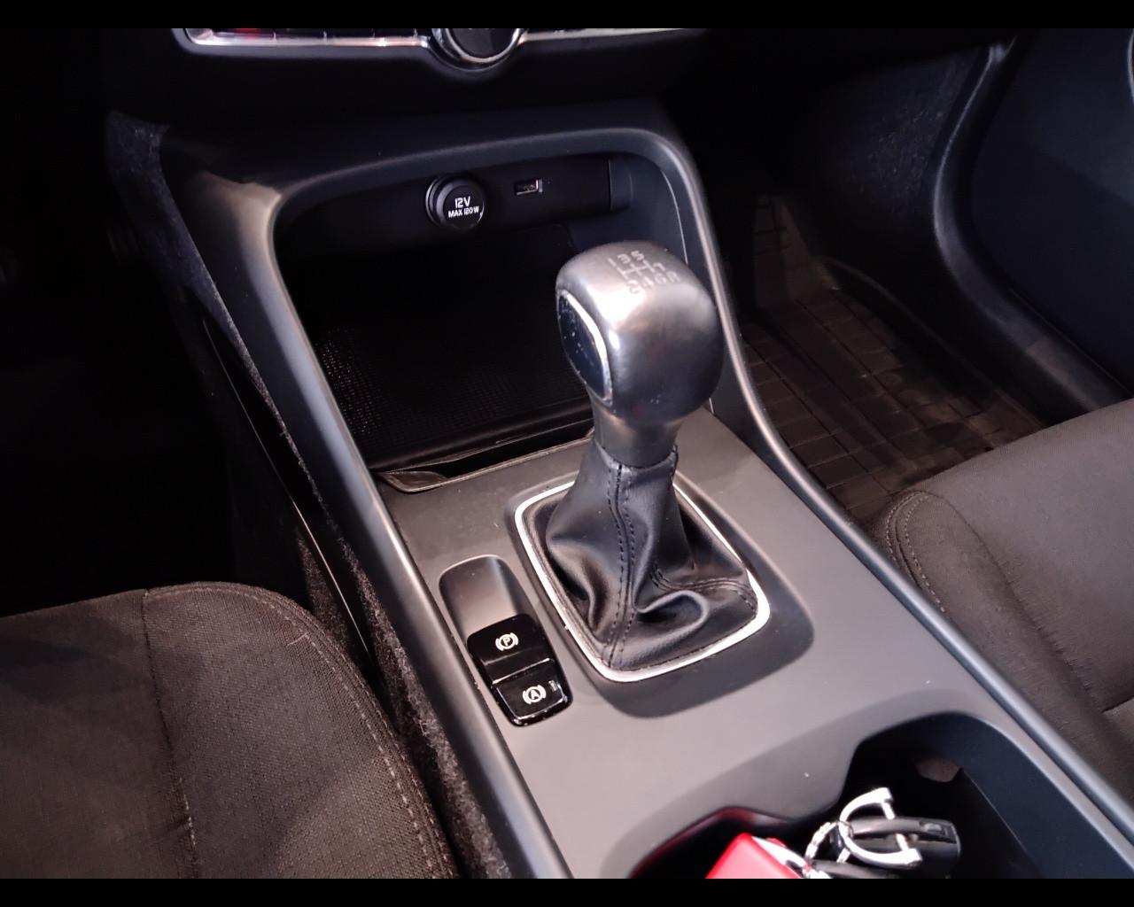 VOLVO XC40 - XC40 1.5 t3 Business Plus my20