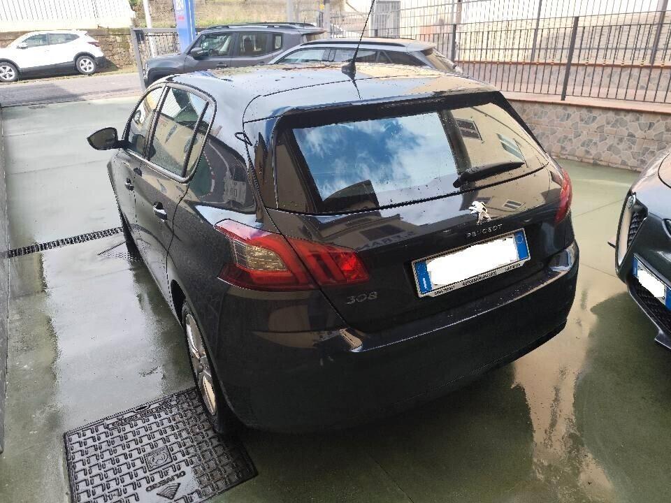 Peugeot 308 1.5 Business 130cv - 2018