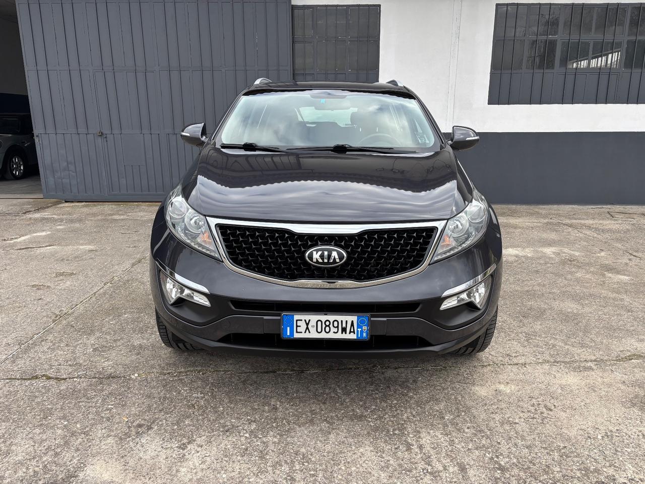 Kia Sportage 1.7 CRDI. Garanzia 12 mesi. Neopatentati