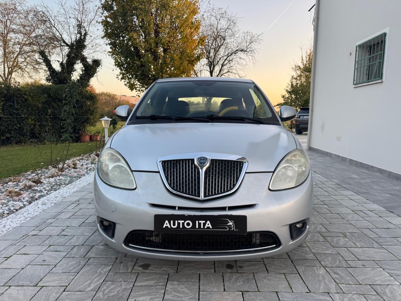 Lancia Ypsilon 1.4 Platino Ecochic GPL OK NEOPATENTATI