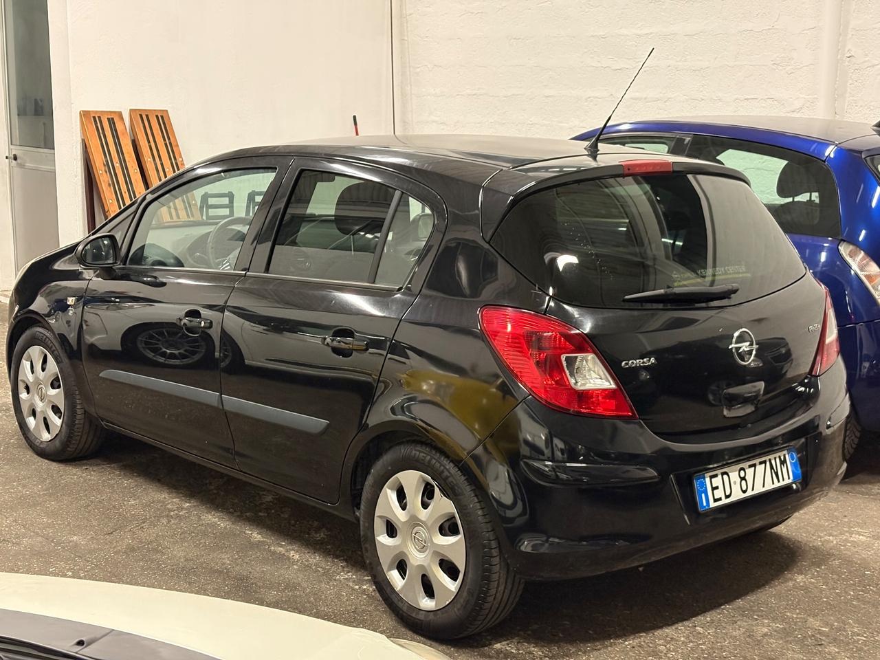 Opel Corsa 1.2 85CV 5 porte GPL-TECH Club