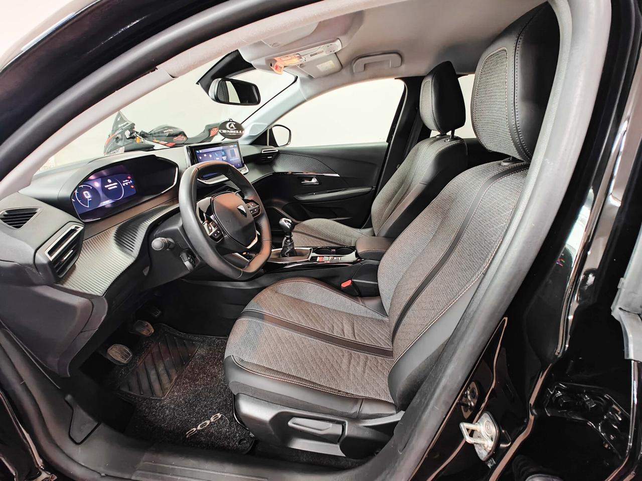 Peugeot 208 PureTech 100 Stop&Start 5 porte Allure