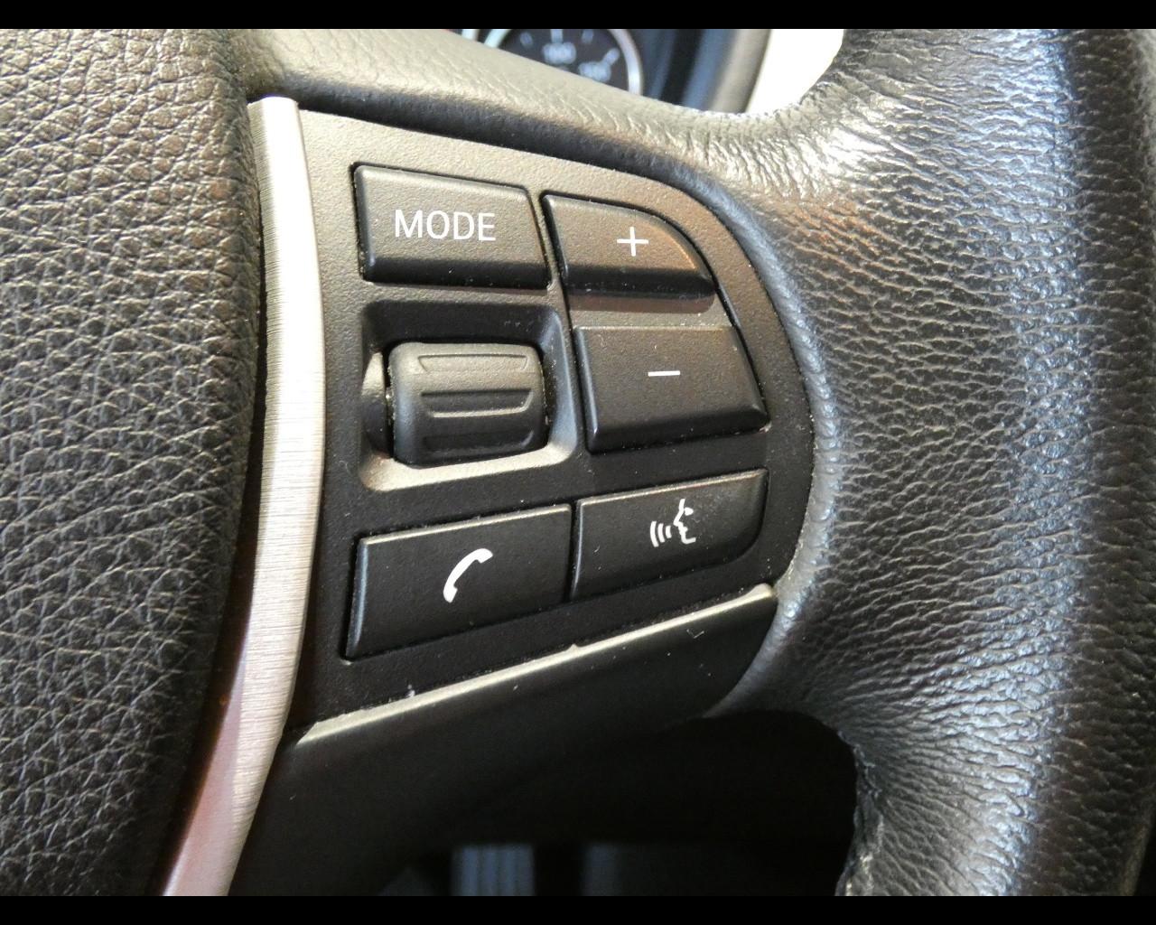 BMW Serie 3 (F30/31) - 318d Touring Business Advantage aut.