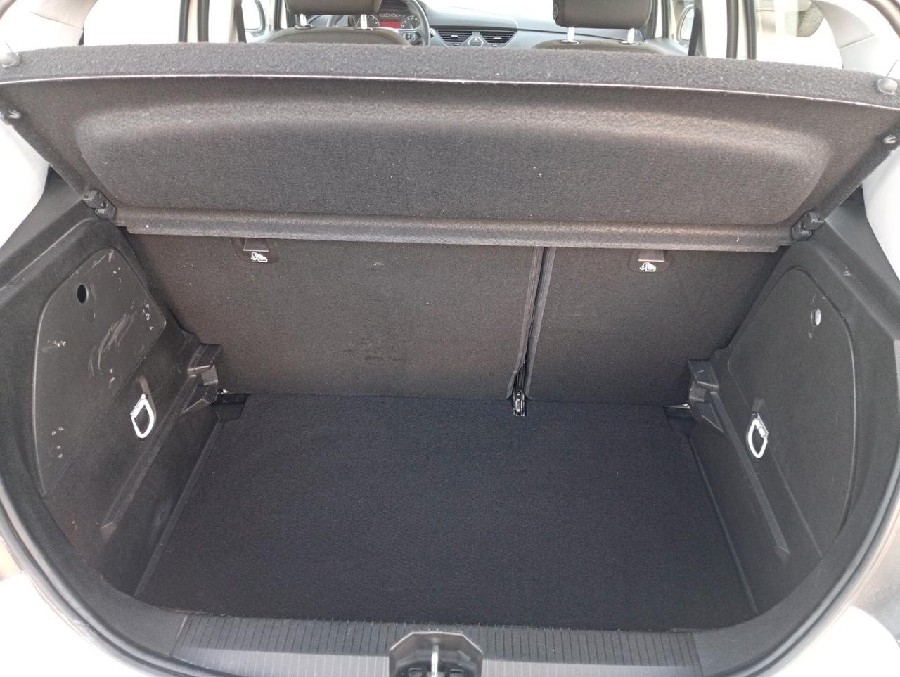 Opel Corsa 1.4 90CV GPL Tech 5 porte b-Color