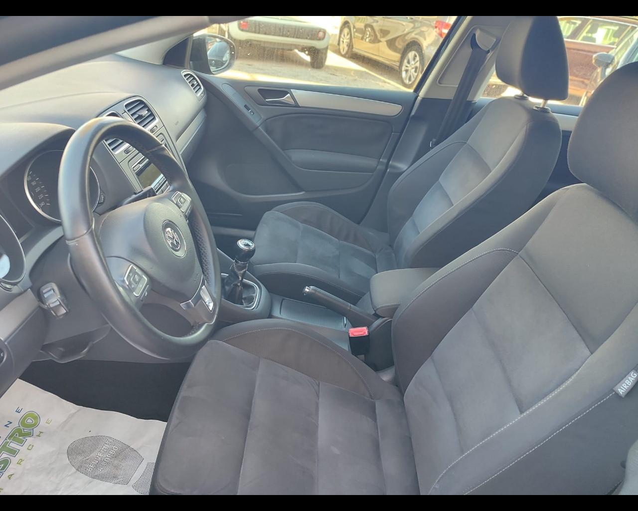 VOLKSWAGEN Golf 6ª serie - Golf 2.0 TDI 140CV DPF 4m. 5p. Highline