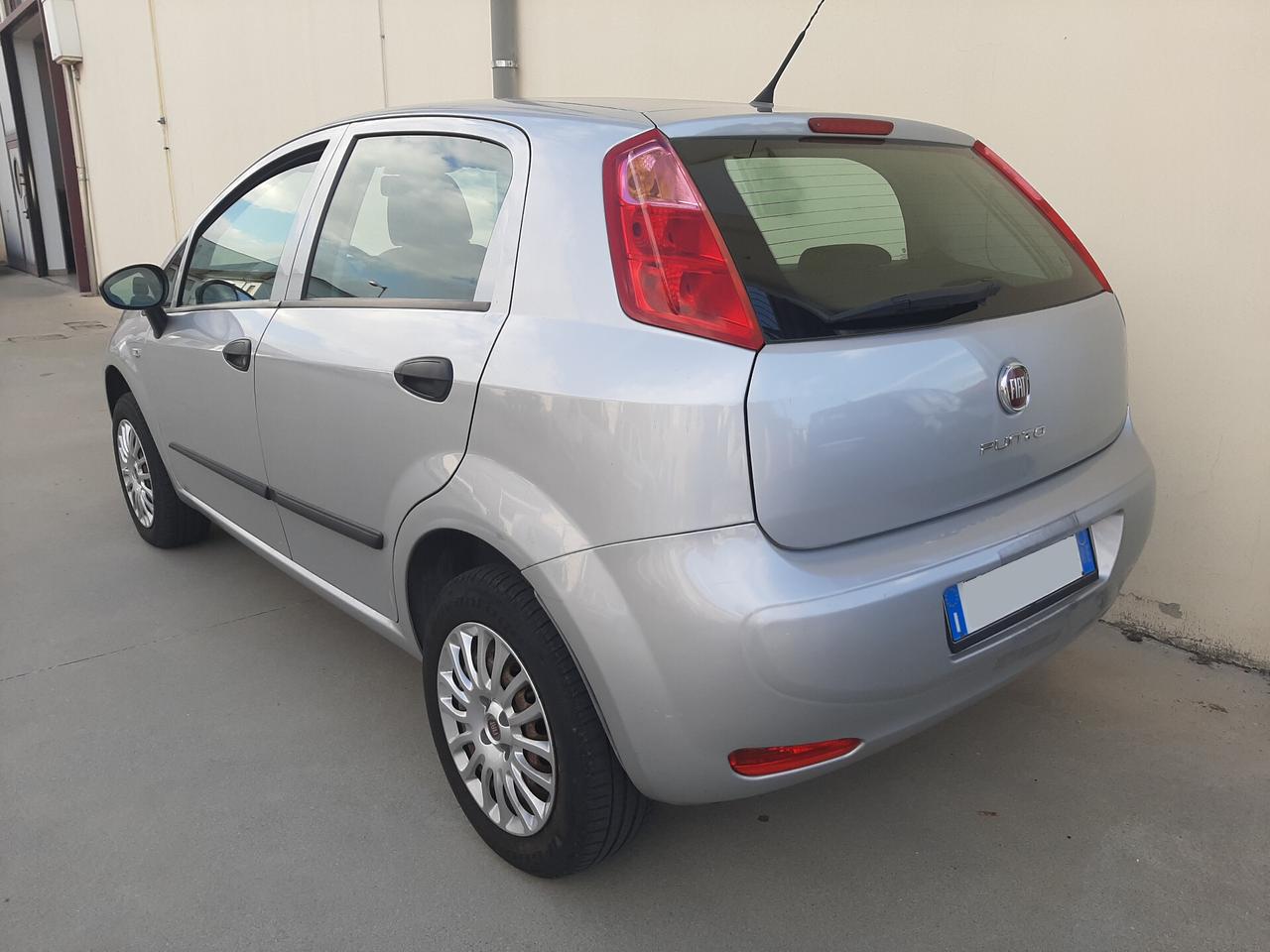 Fiat Punto 1.4 77cv 5p Natural Power Street