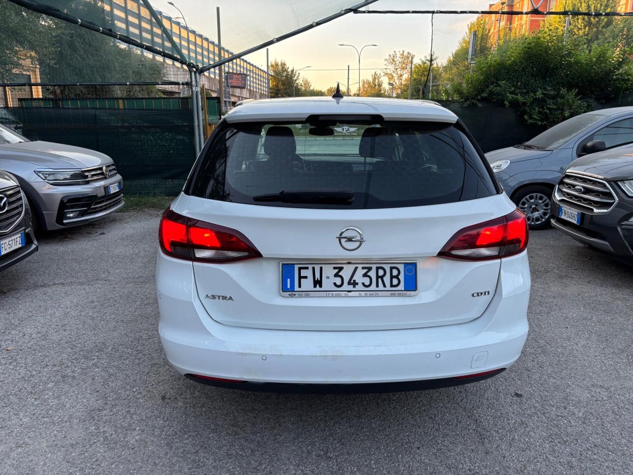 Opel Astra 1.6 CDTi 136CV Innovation