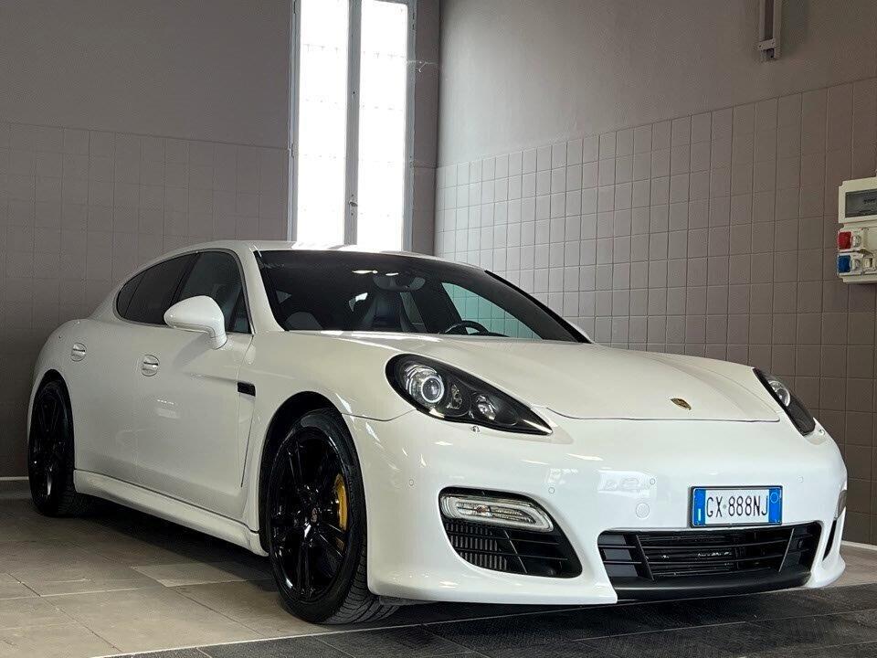 Porsche Panamera 4.8 Turbo S 550cv