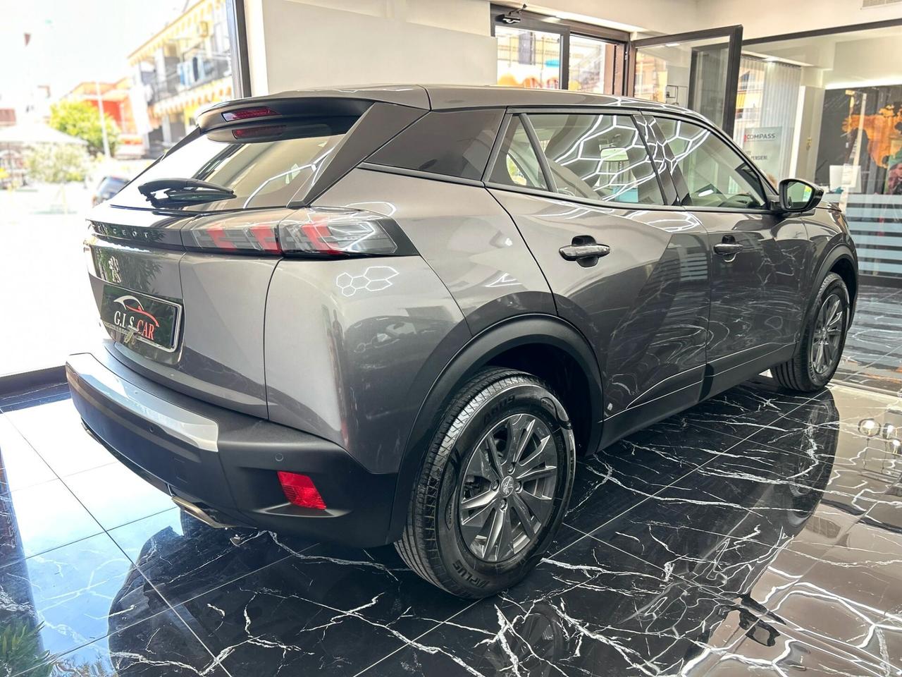 Peugeot 2008 1.2 benzina 130 CV Active pack