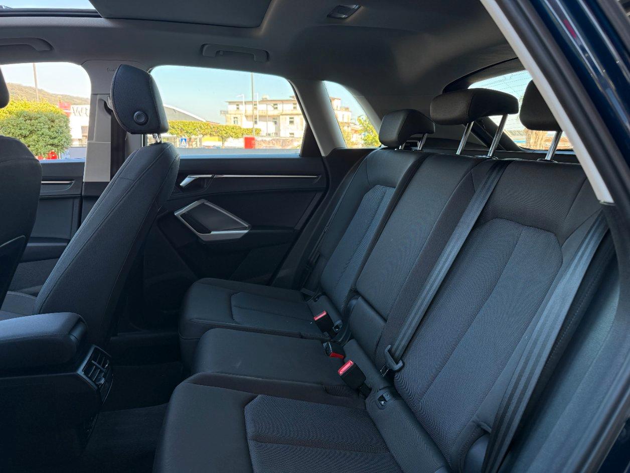 Audi Q3 35 2.0 tdi Business Advanced quattro s-tronic