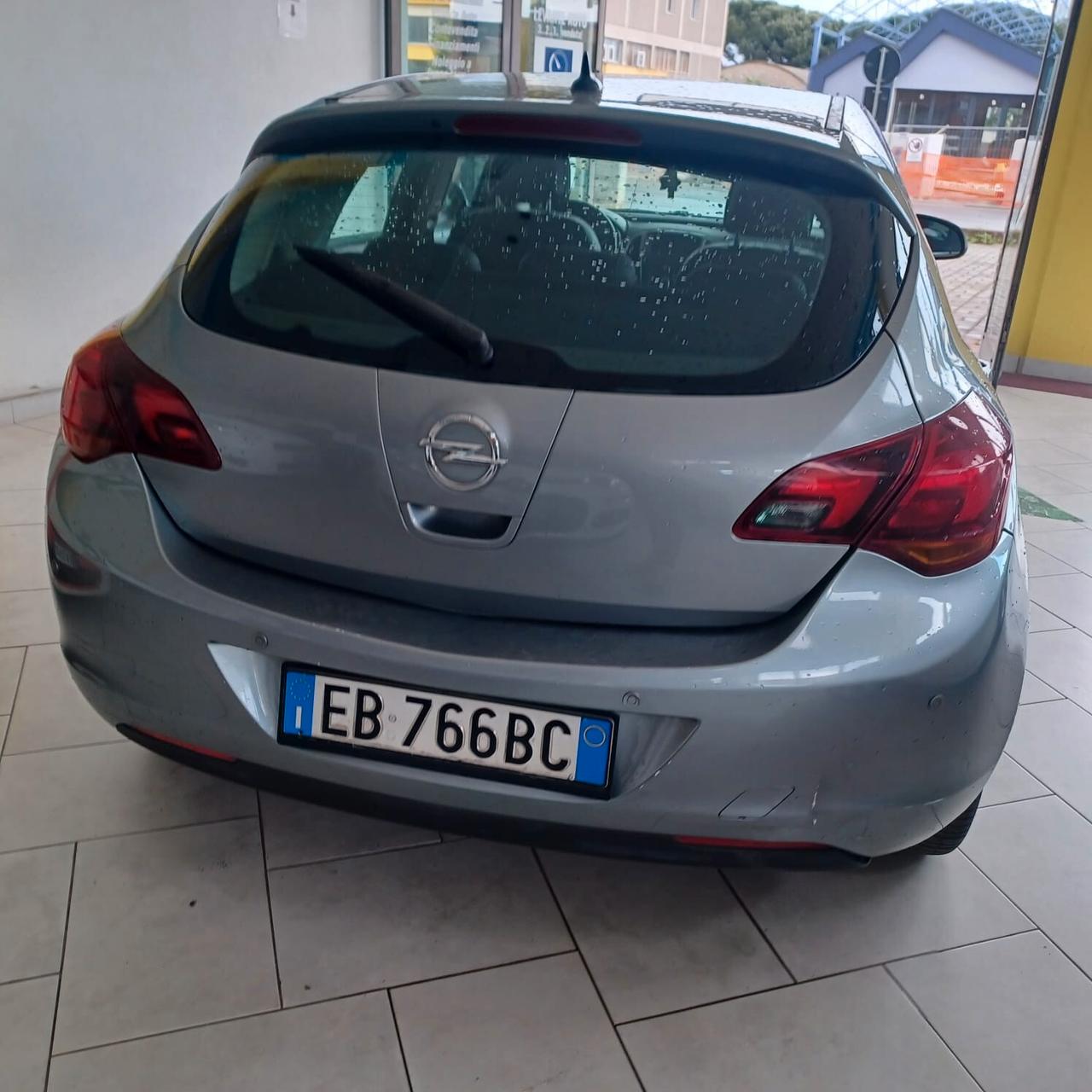 ECONOMICA OPEL ASTRA 1.7 TDI