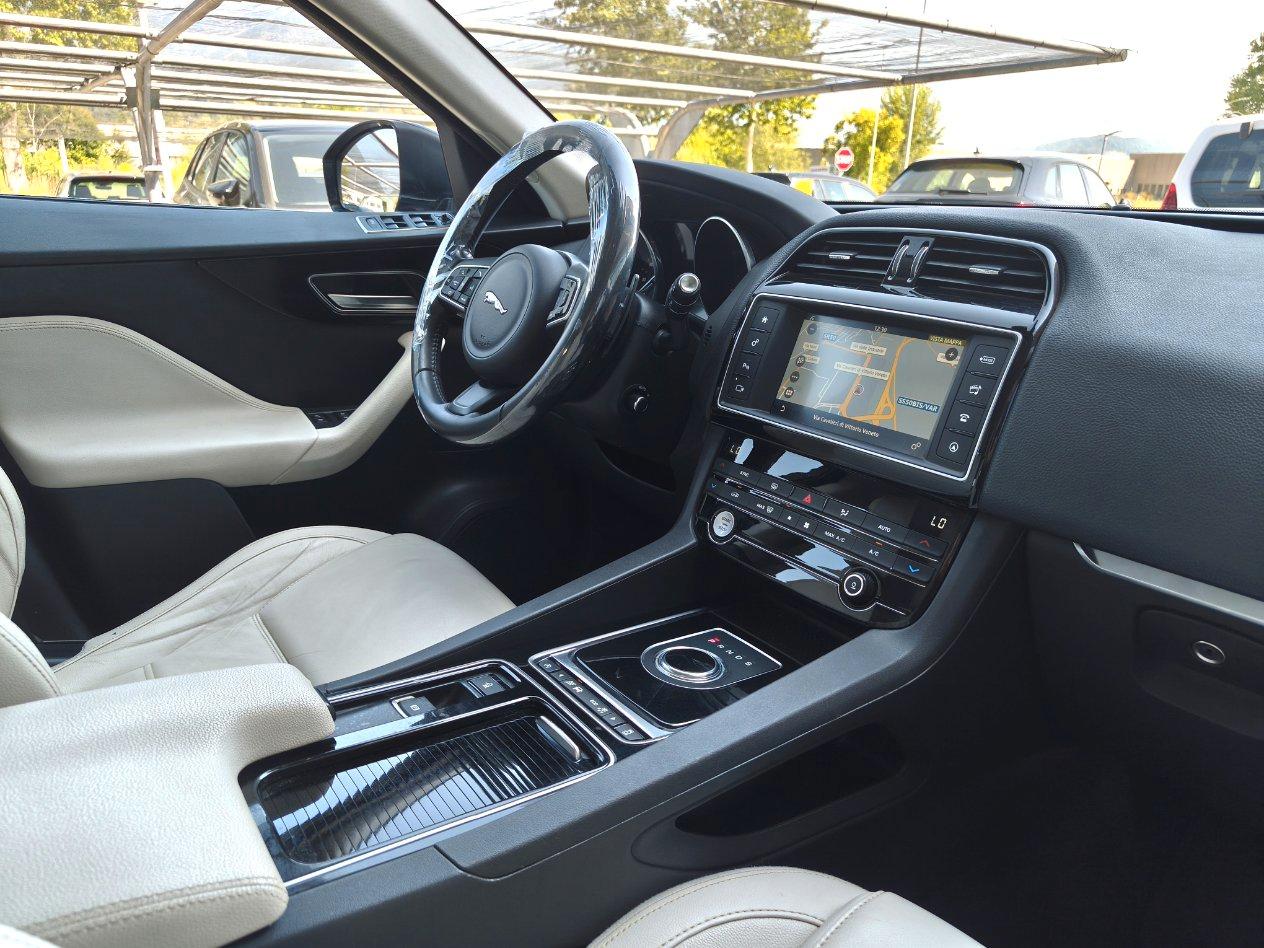 Jaguar F-Pace 2.0d Prestige awd 180cv auto
