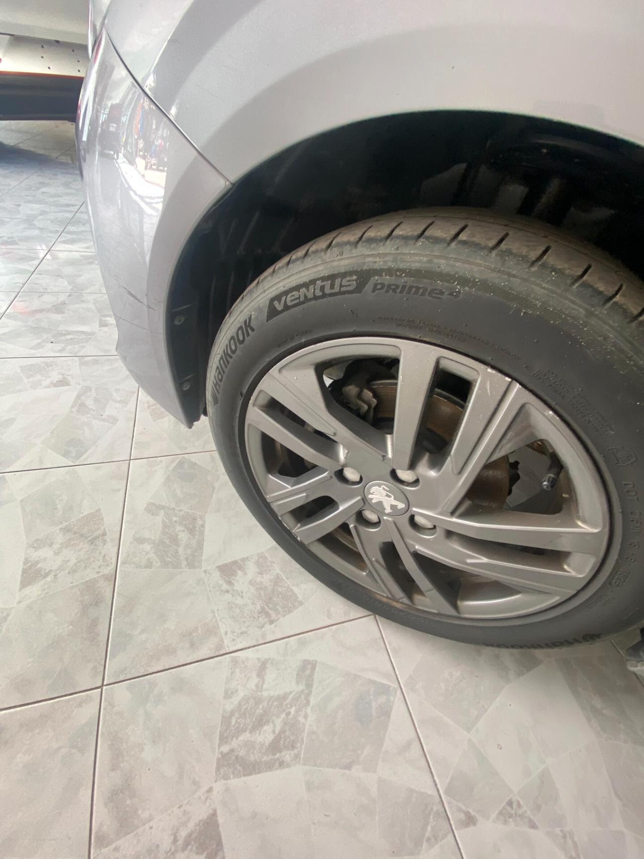 Peugeot 208 PureTech 75 Stop&Start 5 porte Allure