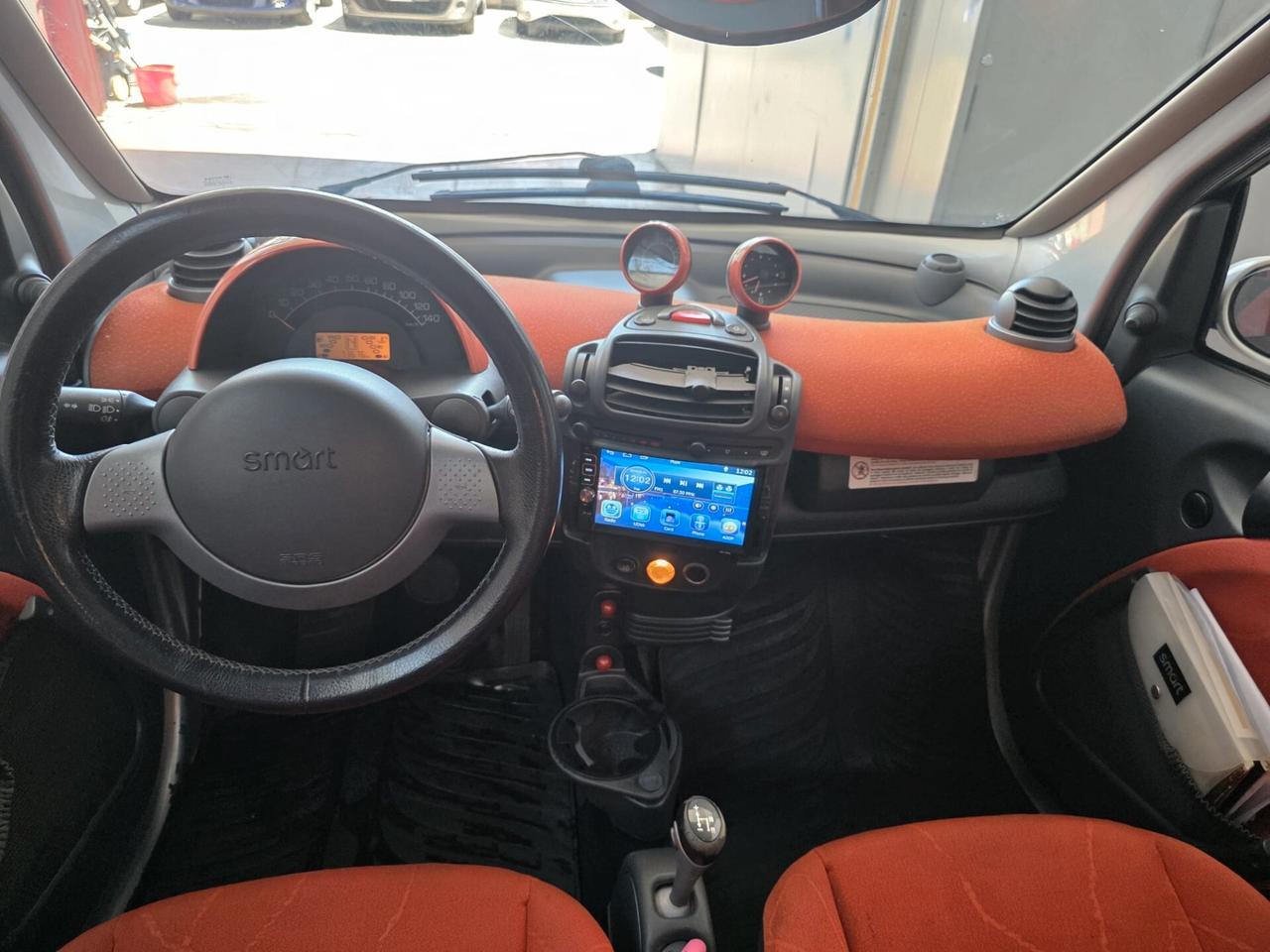 Smart ForTwo 700 coupé pure (45 kW) 73.000 KM