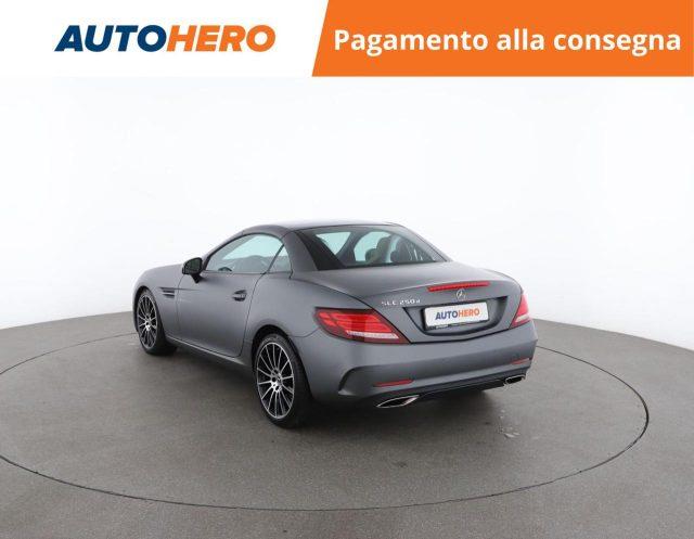 MERCEDES-BENZ SLC 250 d Premium
