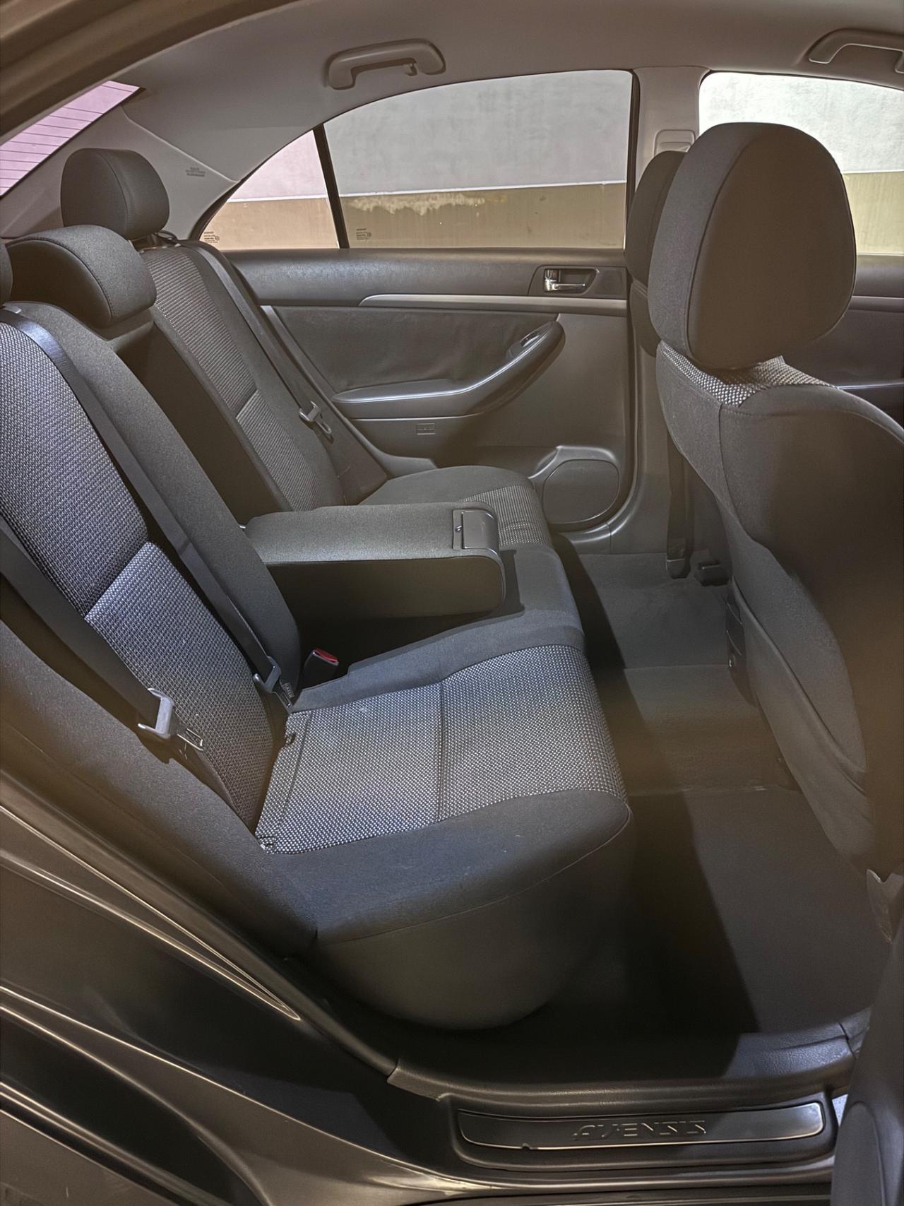 Toyota Avensis 2.0 D-4D 16V 139.036km!