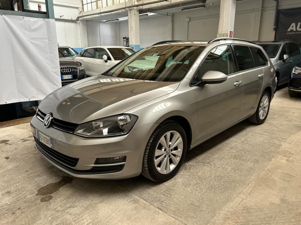 Volkswagen Golf Variant 1.6 TDI 110 CV DSG Executive BlueMotion Tech.