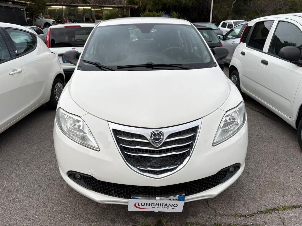 Lancia Ypsilon 1.2 69 CV 5 porte S&S Silver