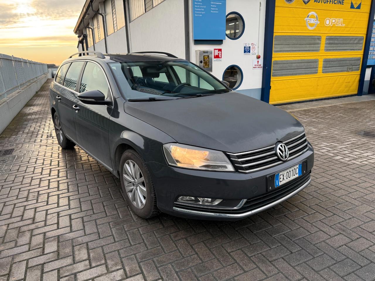 Volkswagen Passat 2.0 TDI Comfortline BlueM. Tech.