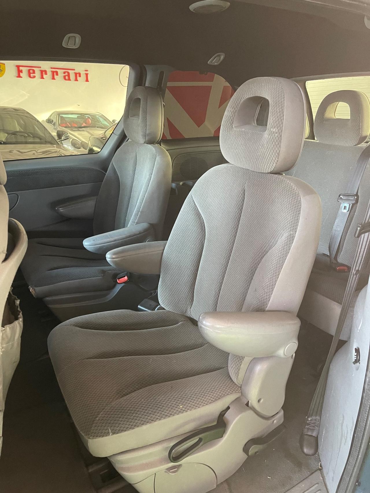 Chrysler Voyager Grand 2.8 CRD Gancio PERMUTE RATE