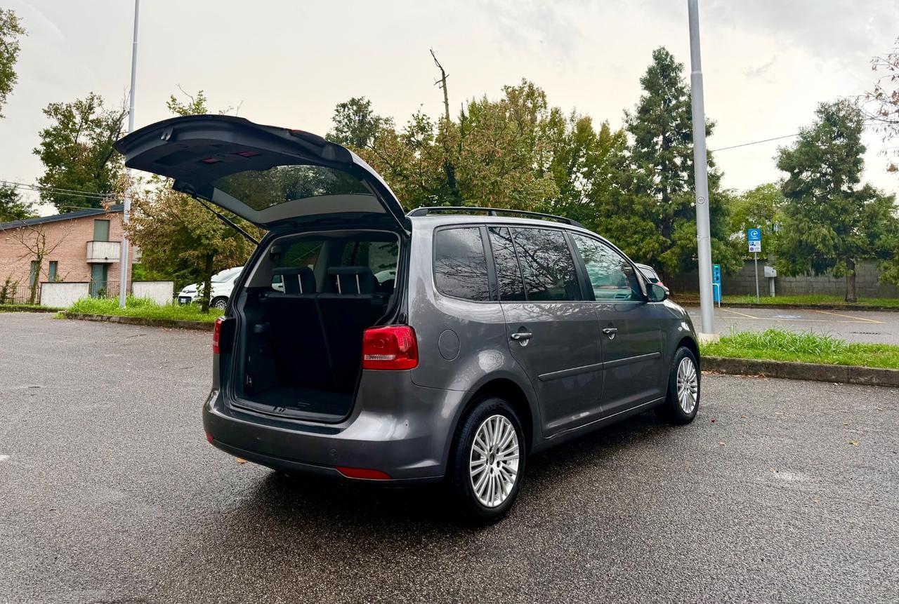 Volkswagen Touran 1.6 TDI DSG Comfortline