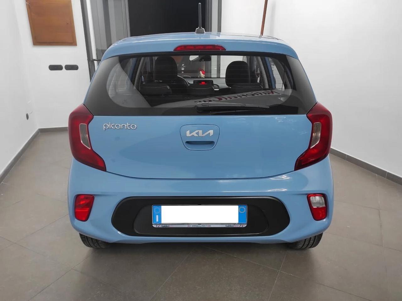 Kia Picanto 2022 1.0 benzina usb comandi al volante