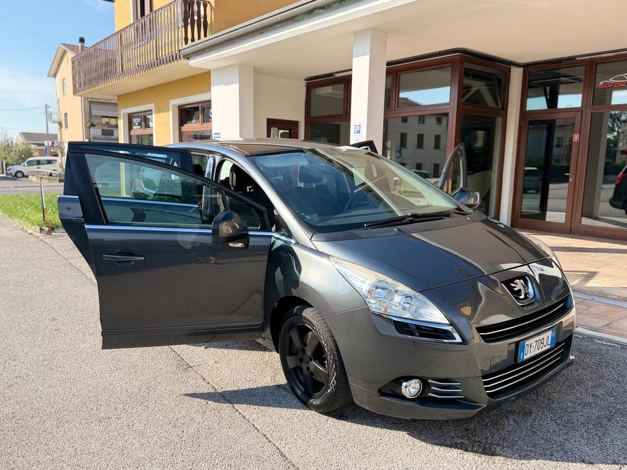 Peugeot 5008 2.0 HDi 163CV aut. Féline