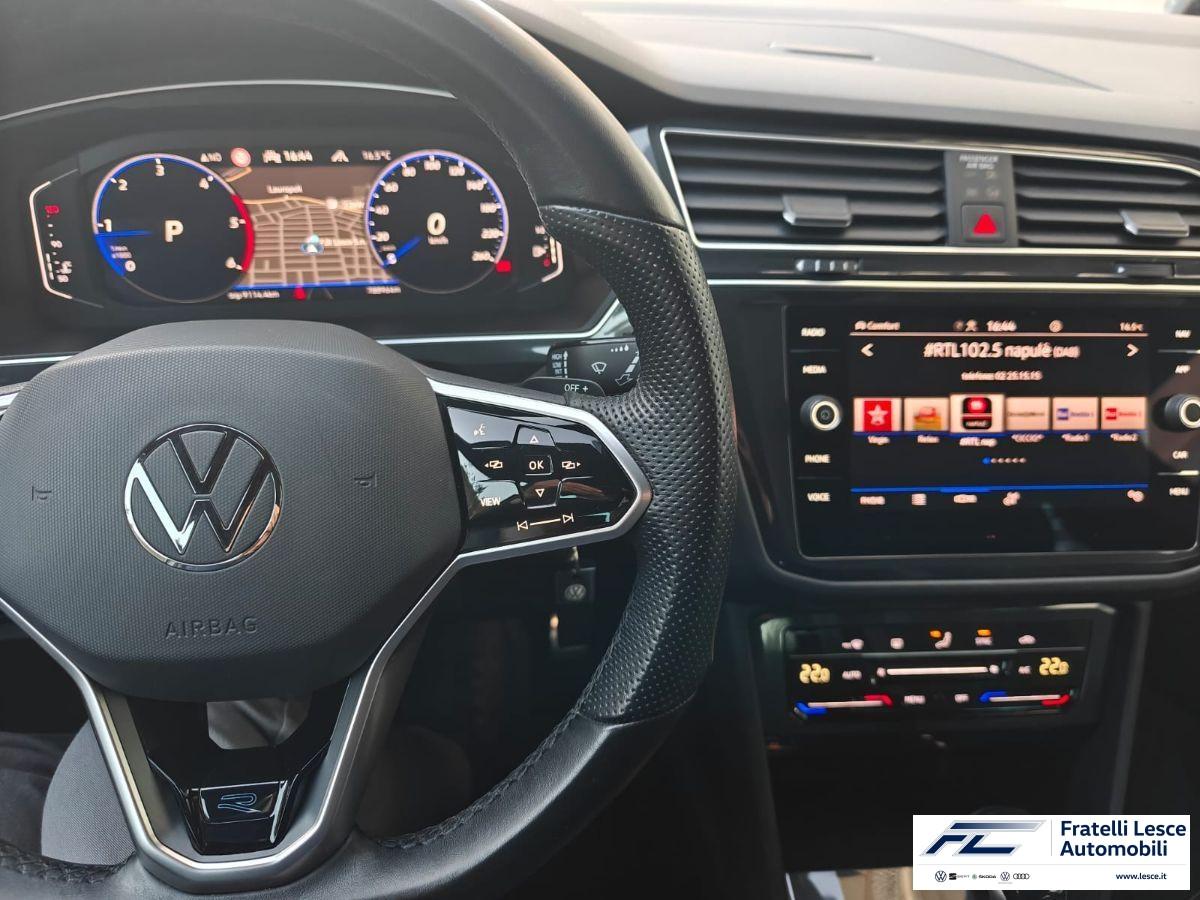 VOLKSWAGEN - Tiguan 2.0 tdi R-Line 4motion 200cv dsg (Esposizione Piano Lago)