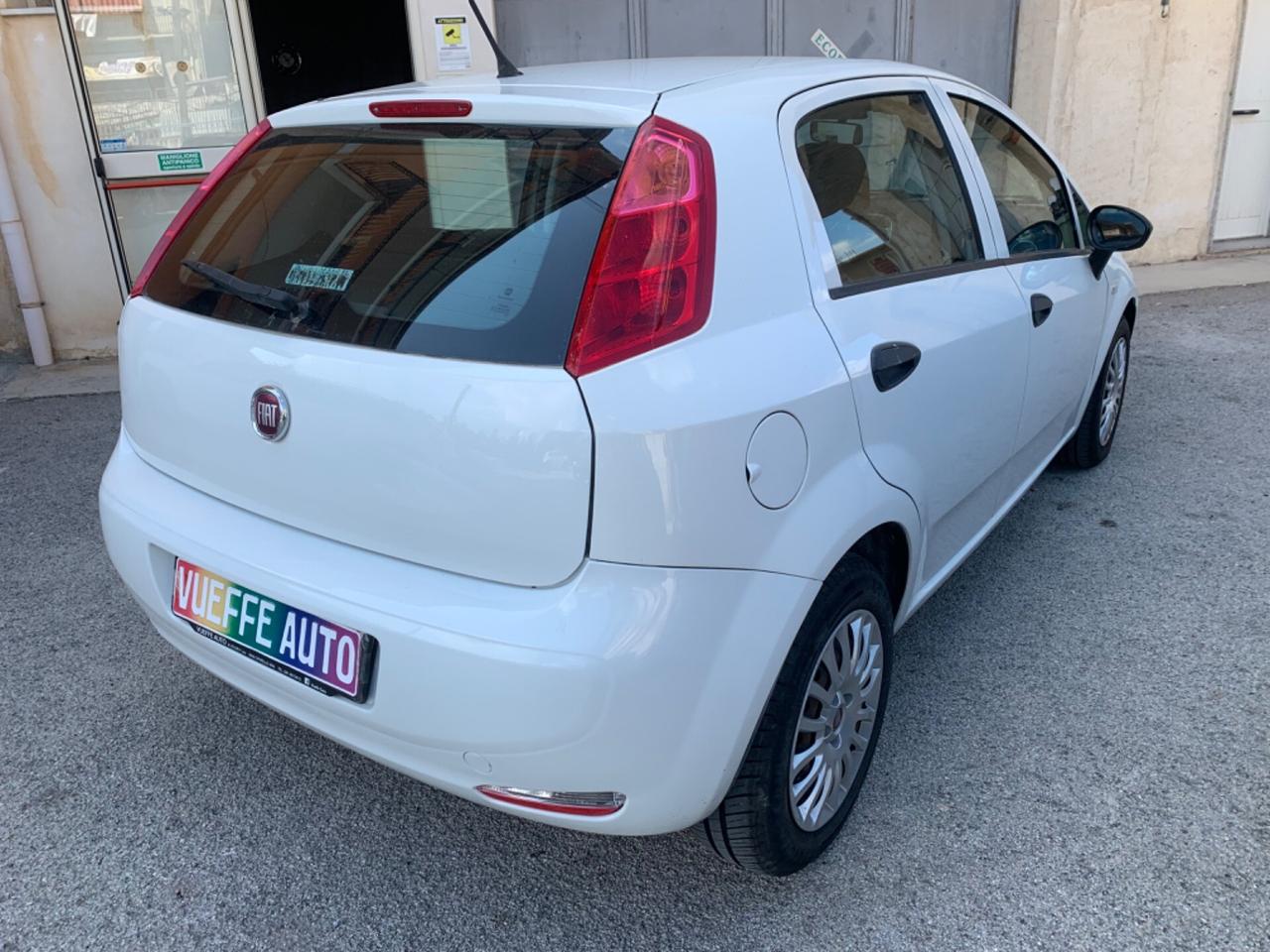 Fiat Punto 1.3 MJT II S&S 95 CV 5 porte Street