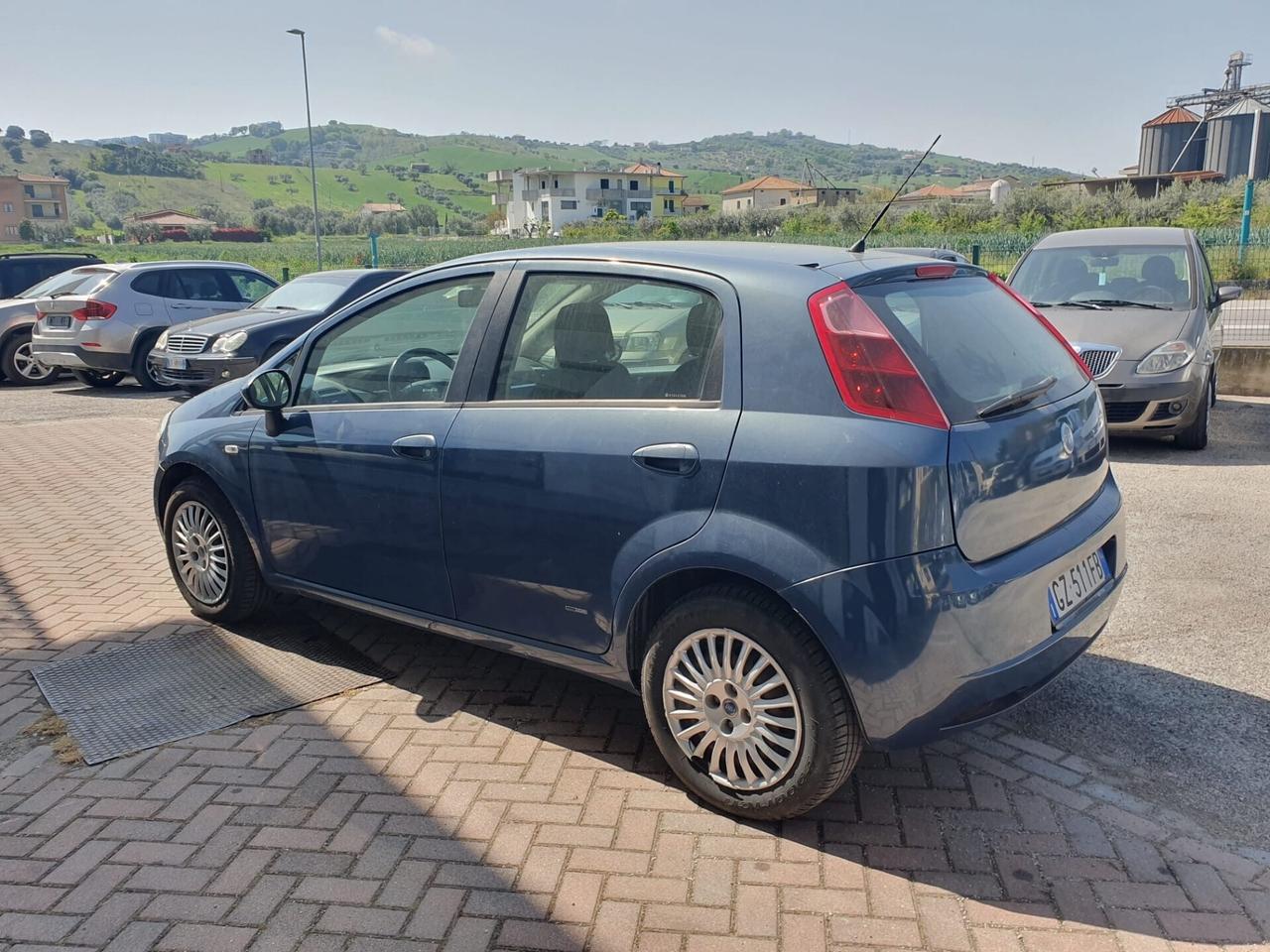 Fiat Grande Punto 1.3 MJT 75 CV 2007 neopaten.
