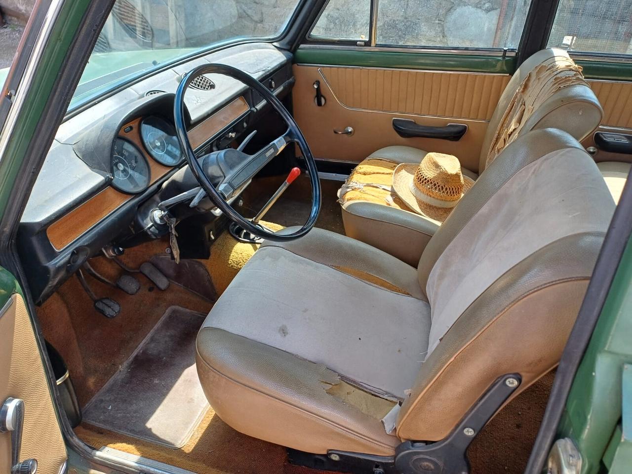 Fiat 124 Special berlina da restauro