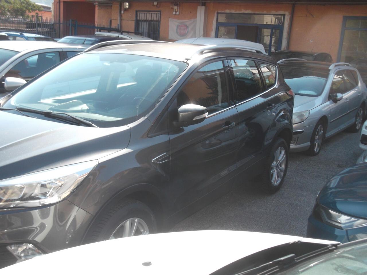 Ford Kuga 1.5 EcoBoost 120 CV S&S 2WD Business - 27