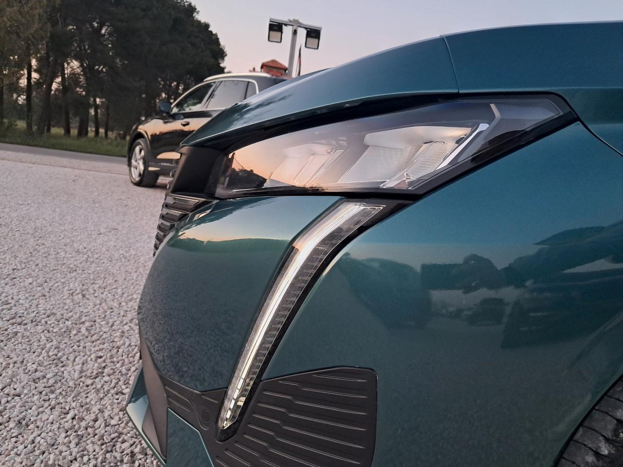 NEW Peugeot 308 HDi 130cv EAT8 Allure *LED-PELLE-NAVY*