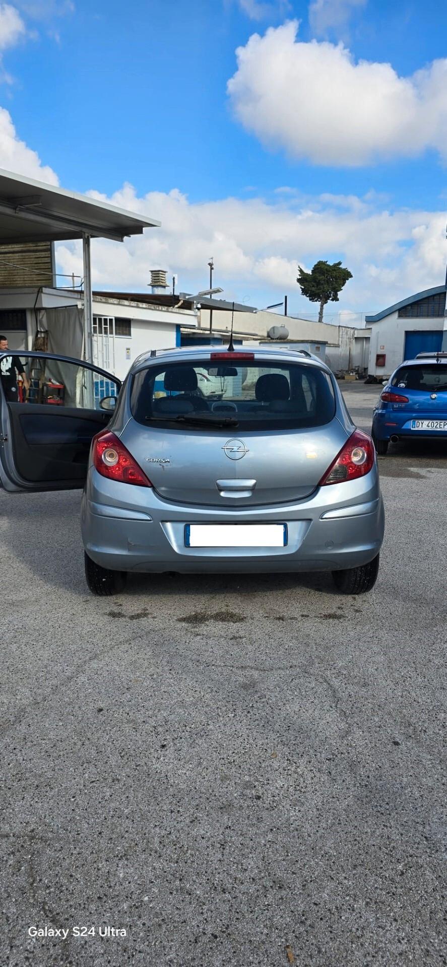 Opel Corsa 1.2 3 porte Sport