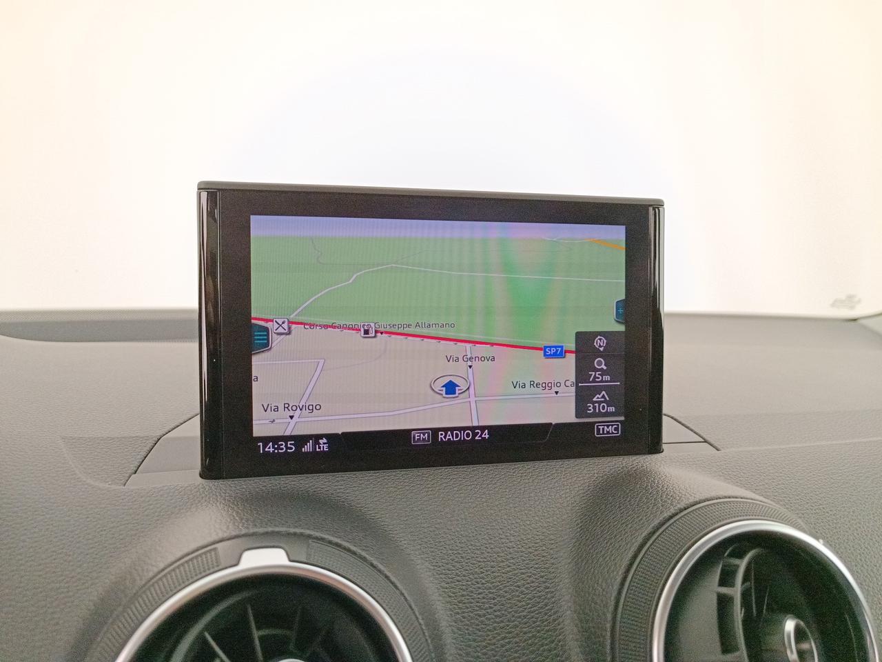 AUDI Q2 1.0 tfsi Business